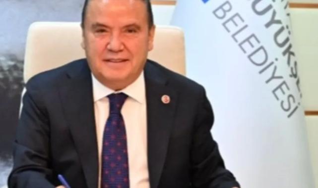 Muhittin Böcek görevden uzaklaştırıldı