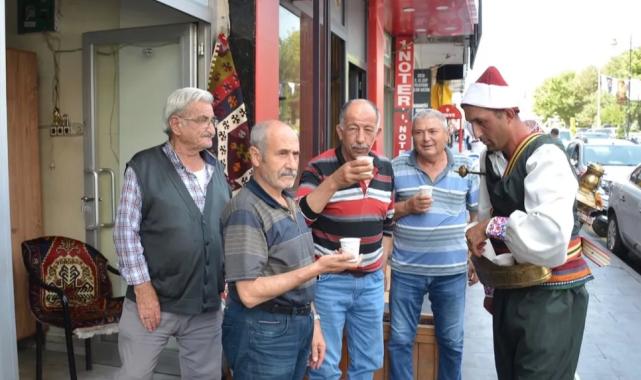 Nevşehir Belediyesi’nden limonata ikramı