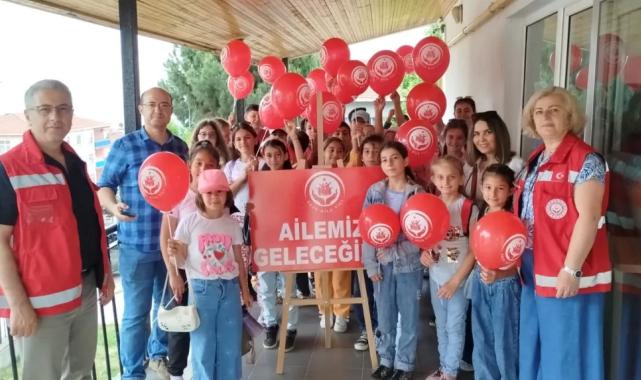 Öğrencilerden ‘Sosyal Hizmet Merkezleri’ne ziyaret