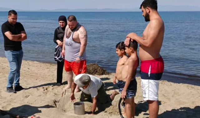 Pamucak Sahili’nde sürpriz misafir