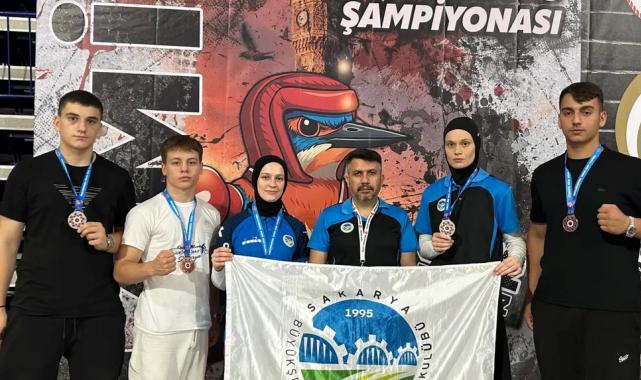 Sakaryalı Kick Boks sporcularından madalya yağmuru