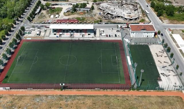 Sakarya’nın en büyük futbol tesisi yenileniyor