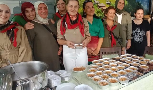 Trabzonlular Derneğinden  aşure ikramı