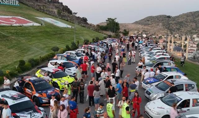 Türkiye Ralli Şampiyonası Kapadokya Yarışı’na seremonik start