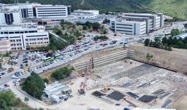 Umuttepe Cami ve Otopark projesi hızla yükseliyor