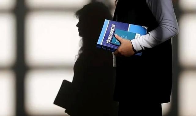 Üniversite ücretleri el yakıyor