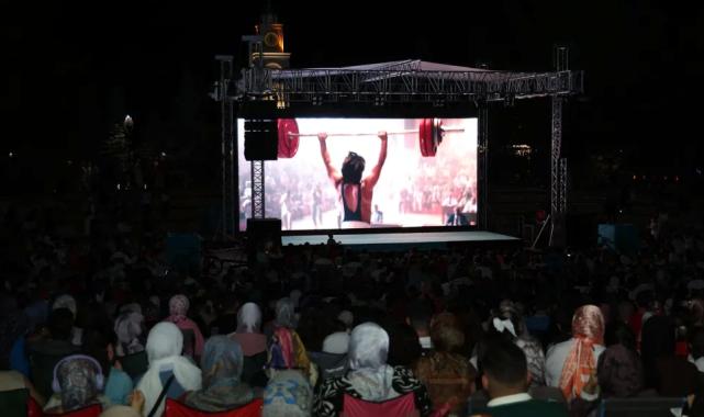 Açık havada sinema keyfi