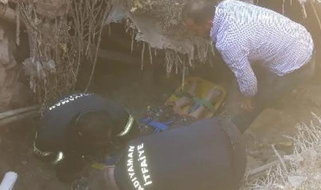 Adıyaman’da göçük altında kalan yaşlı kadın itfaiye ekiplerince kurtarıldı