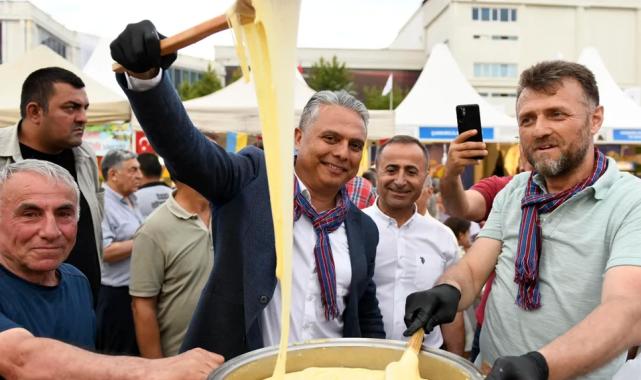 Antalya Muratpaşa’da ‘Yöreler Renkler’ coşkusu