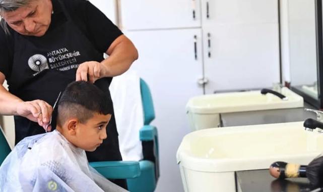 Antalya’nın yaylalarında mobil kuaför hizmeti