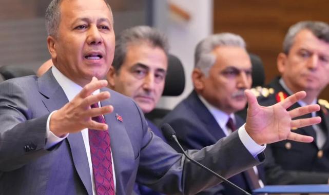 Bakan Yerlikaya, Büyükşehir valileriyle toplandı