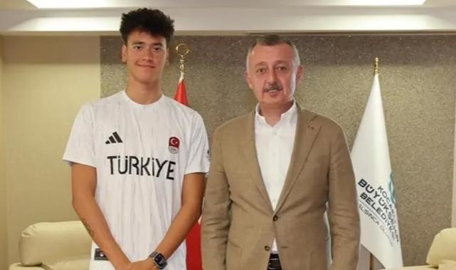 Başkan Büyükakın İzmitli şampiyonu kutladı