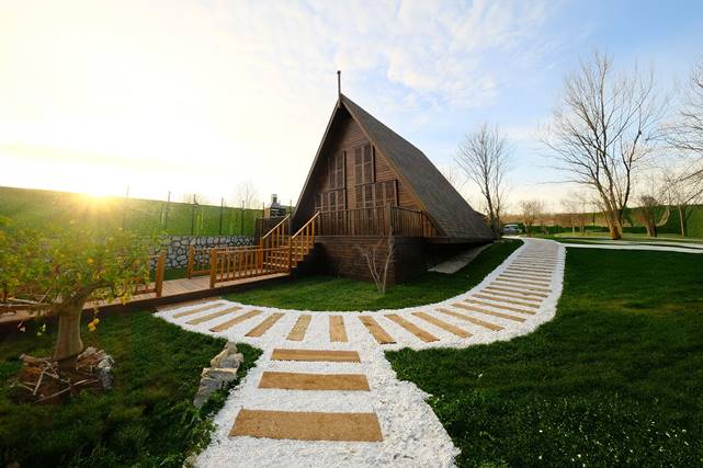 Baneva Bungalov, Ahşap ve Üçgen Ev Modellerinde Estetik ve Konfor