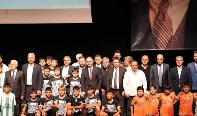 Bursa Gemlik Belediyespor’dan 3 kupa birden