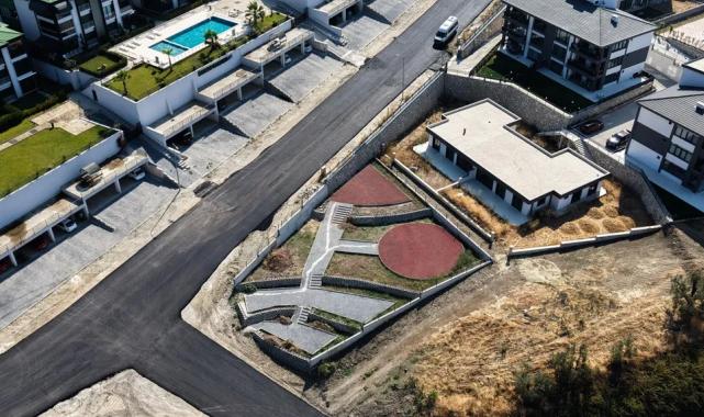 Bursa Gemlik’te yol çalışmalarıyla konforu artırıyor