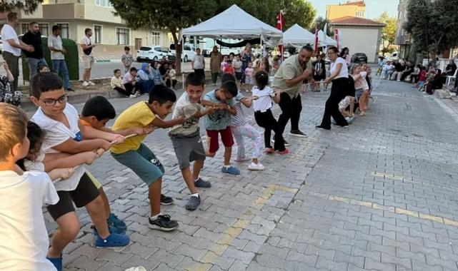 Bursa Karacabey geleneksel sokak oyunları etkinliğinde final