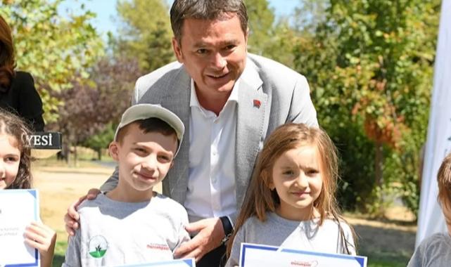 Bursa Osmangazi’de 8 bin 24 çocuk yüzme keyfi yaşadı