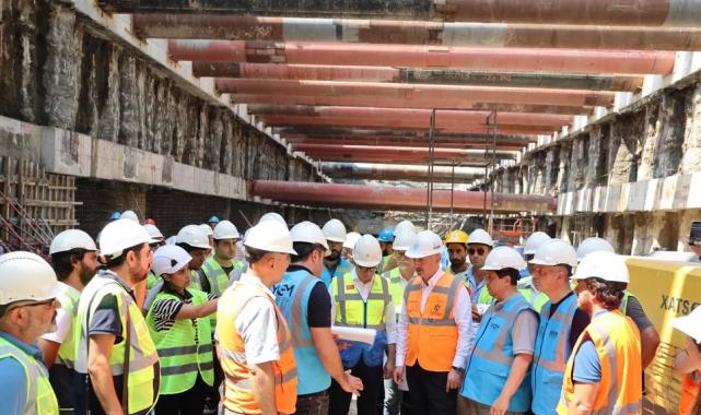 Büyükakın Körfezray Metrosu tünel çalışmalarını inceledi