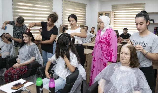 Büyükşehir’in kursları istihdama katkı sağlıyor