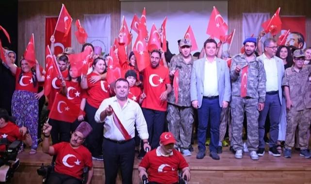 Engelli bireylerden Bursa Osmangazi’de 30 Ağustos Zafer Bayramı kutlaması