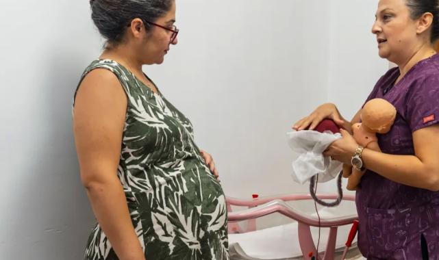 Eşrefpaşa Hastanesi’nde Gebelik Okulu açıldı