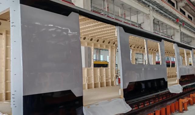 İstanbul Büyükşehir, hem metro hatları, hem metro araçları yapıyor