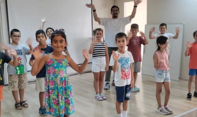 İzimir Çiğli’de yaz coşkusu