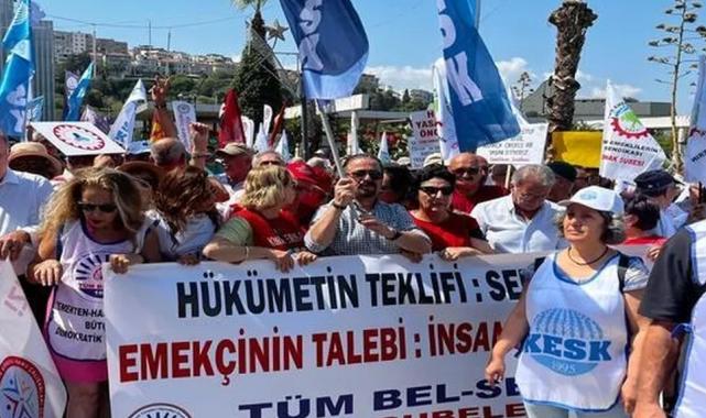 İzmir Konak’ta KESK ve Dev Emekli-Sen’den ortak eylem
