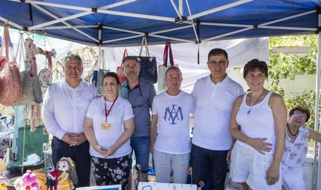 İzmir’de Oyuk Festivali, renkli görüntülere sahne oldu