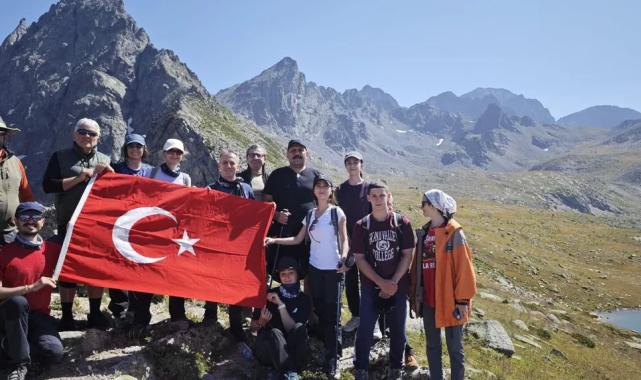 Kaçkar’da ağrı tedavisi için farkındalık tırmanışı