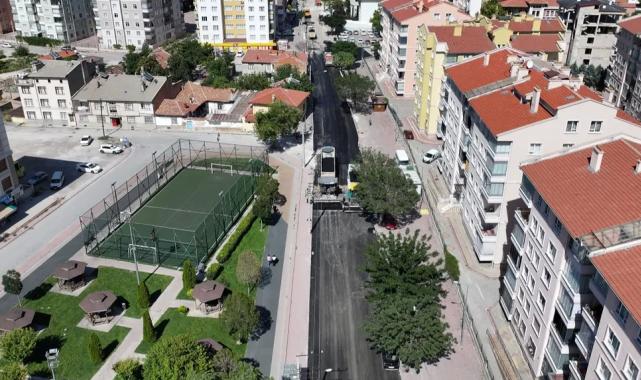 Karatay’da asfalt seferberliği