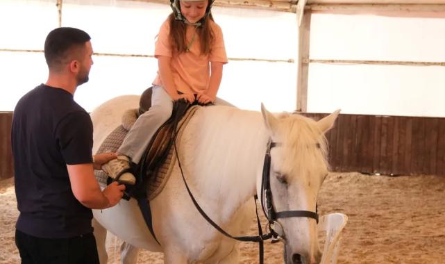 Kocaeli Büyükşehir’den 22 bin 686 çocuğa binicilik eğitimi