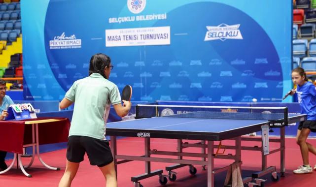 Konya Selçuklu’da masa tenisi heyecanı
