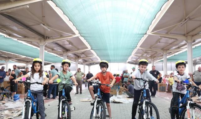 Konya’da ‘güle oynaya cami’ye gelenler bisikletlerine kavuştu