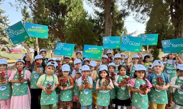 Minik bahçıvanlar geleceğe yeşil miras bırakıyor