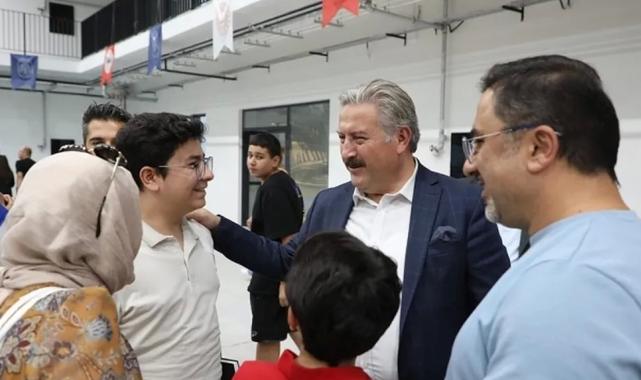 Mustafa Palancıoğlu Havacılık Lisesi’nin yeni öğrencileriyle tanıştı