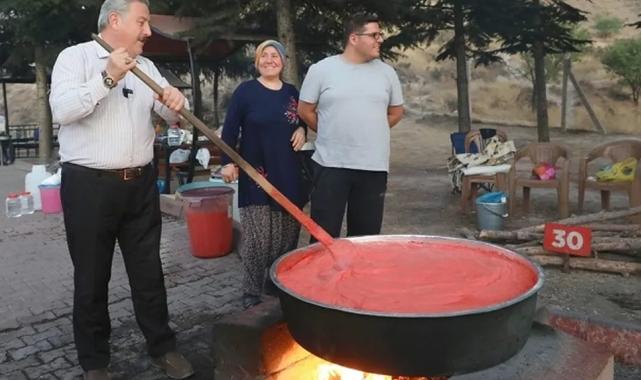 Mustafa Palancıoğlu salça kaynatma günlerine katıldı