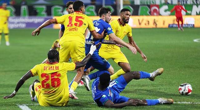 Çaykur Rizespor 0-3 Göztepe (Maç Sonucu) Göztepe Rize’de farka yürüdü!