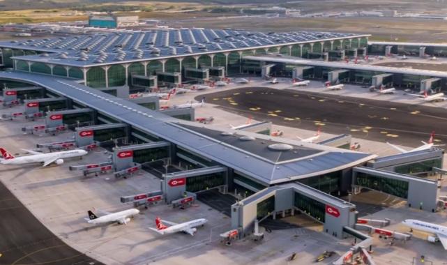 Temmuz’da 1,3 milyon yolcu İzmir’den havalandı