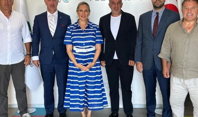 Tenis Kulüpleri Birliği yönetimi TTF Başkanı ile görüştü