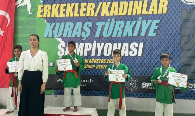 Trabzonlu minikler madalyayla döndüler