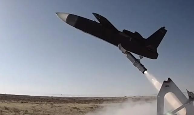 TUSAŞ’ın ‘Şimşek K’si ilk kez roket destekli kalktı