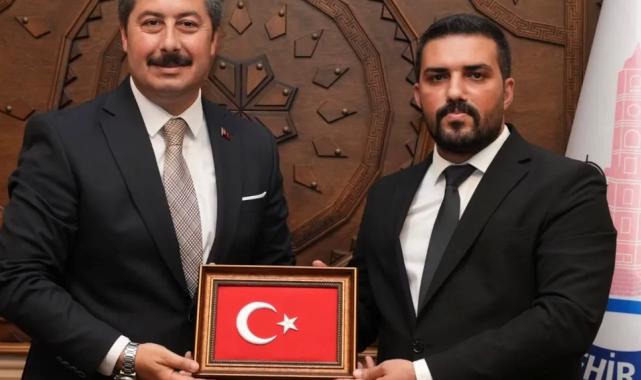 Ülkü Ocakları’ndan Yenişehir Belediye Başkanı’na hayırlı olsun ziyareti