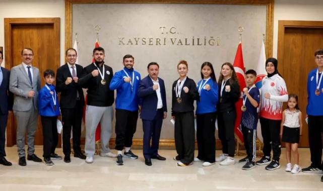 Vali Çiçek, Balkan Şampiyonu ERVA Sporcularını makamında ağırladı