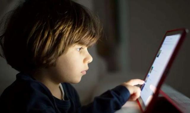 Yaz tatilinde ekran bağımlılığına dikkat!