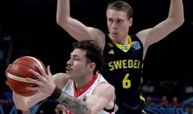 12 Dev Adam çeyrek finalde!