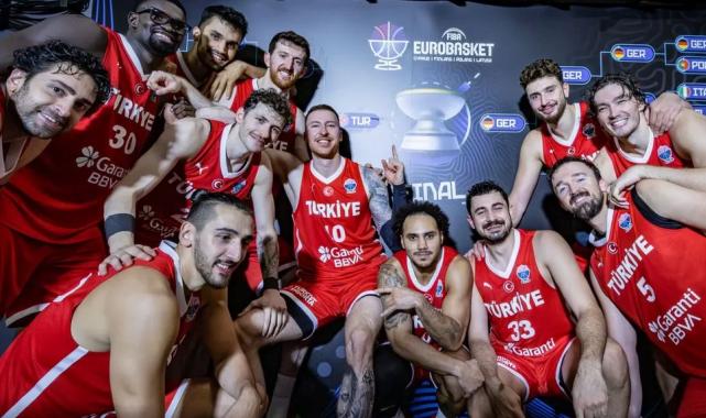 12 Dev Adam kupa için savaşacak