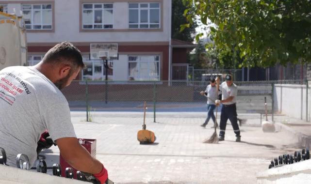 Ankara Keçiören Belediyesi’nden okullarda temizlik seferberliği