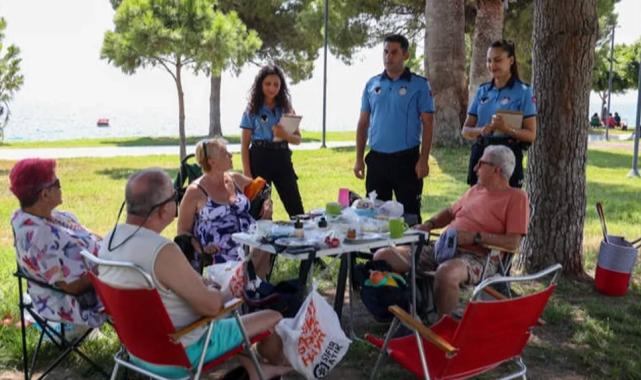 Antalya Konyaaltı Sahili’nde temizlik seferberliği