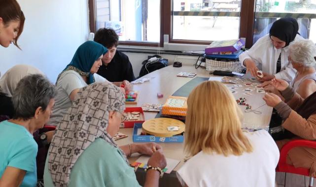 Antalya Mavi Ev’de Alzheimer farkındalığı artıyor